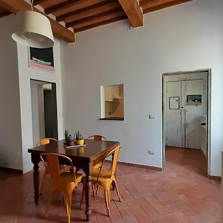 Livornine Rustico Con Posto Auto *