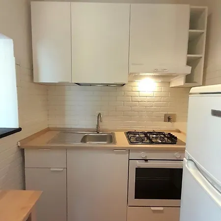 Livornine Rustico Con Posto Auto