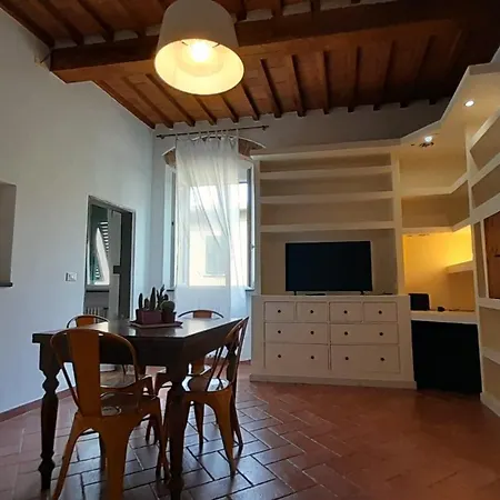 Casa vacanze Livornine Rustico Con Posto Auto